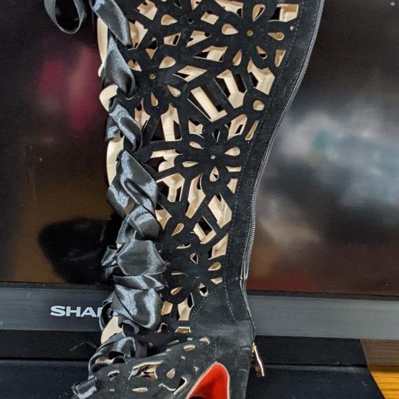 Ladies awesome lattice satin red bottom high heel boots - Picture 2 of 9